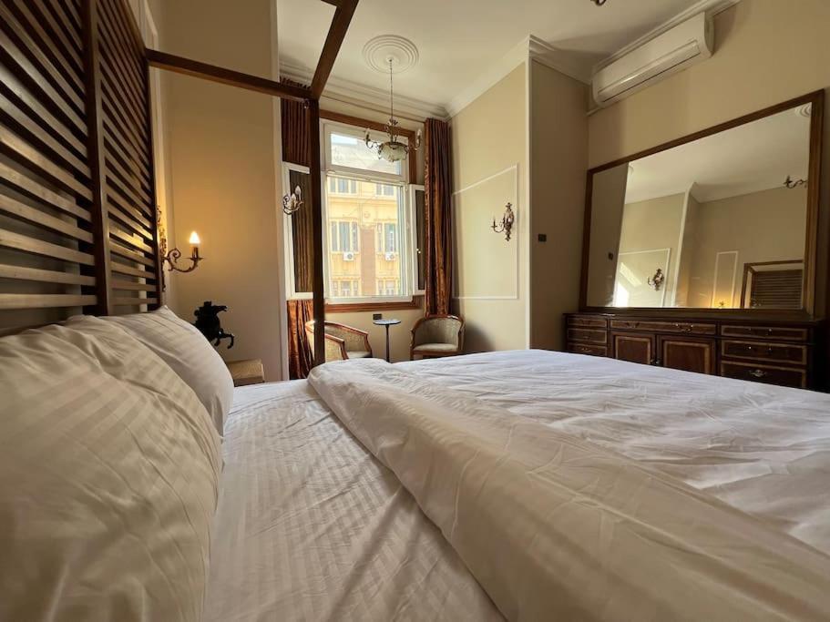 Authentic 3Br Apartment In Downtown, Kahire Dış mekan fotoğraf
