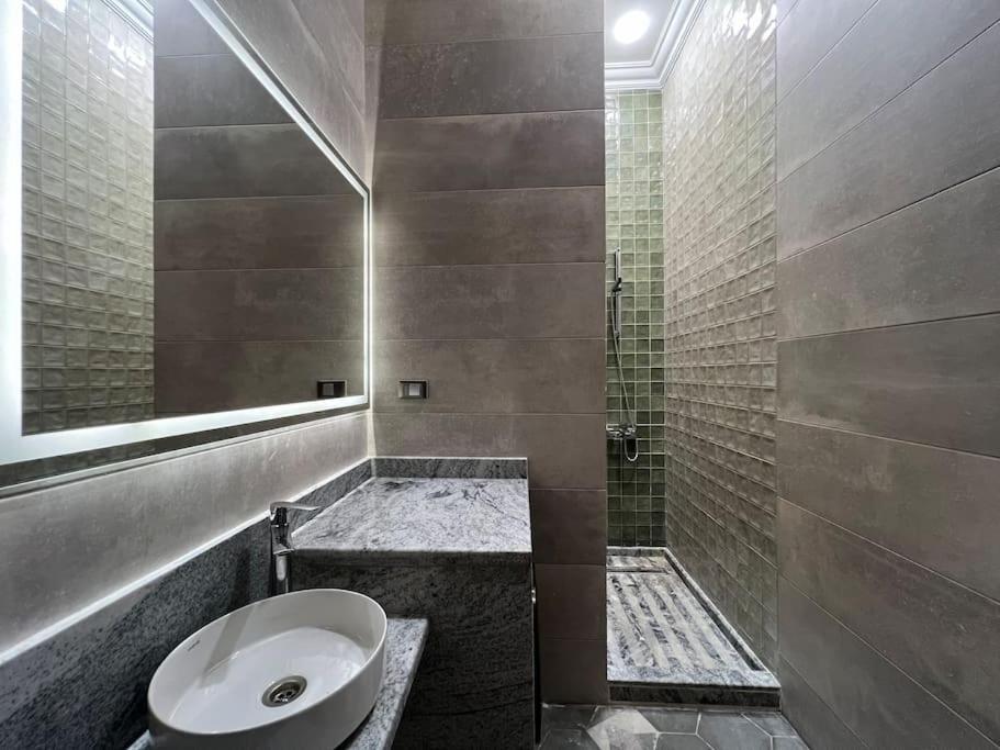 Authentic 3Br Apartment In Downtown, Kahire Dış mekan fotoğraf